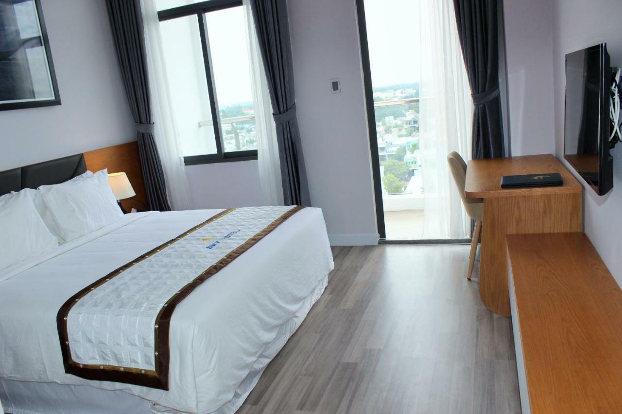 Sky Hotel Hong Ngu Екстер'єр фото