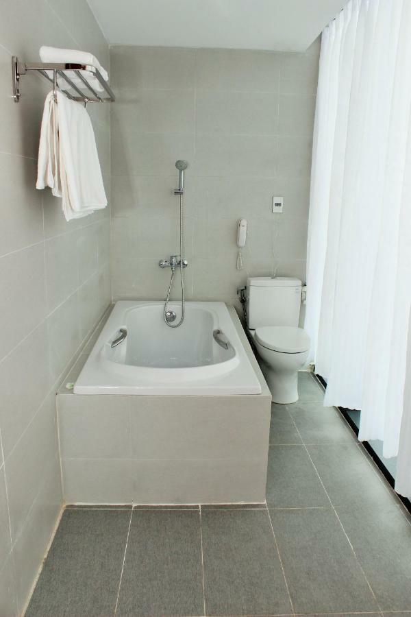 Sky Hotel Hong Ngu Екстер'єр фото